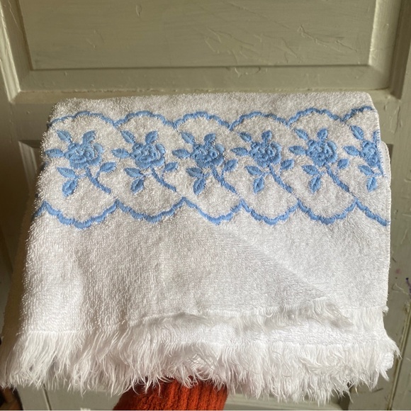 Bath Vintage Dundee 10 Cotton Towel Set White W Blue Flower Poshmark